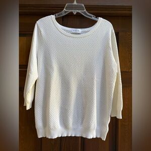 EUC Woman’ ELLE Soft Cream Top Size L